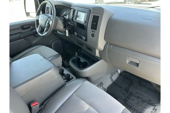 $22584 : Nissan NV 2016 3500 HD S 3dr image 8