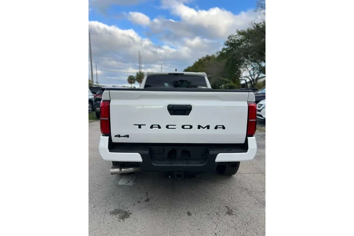 $44387 : Toyota Tacoma TRD Off-Road image 2