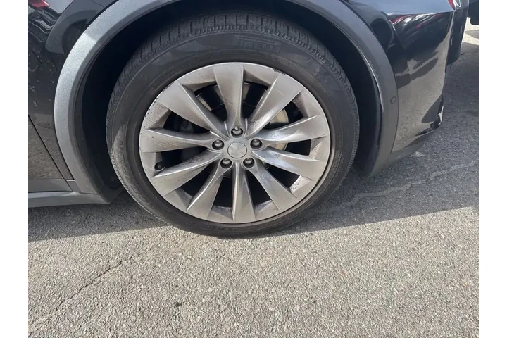 $23500 : Tesla Model X 2018 AWD 75D 4 image 2