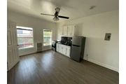 $1495 : 1321 Kenmore St , Los Angeles thumbnail