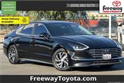 $14350 : Sonata Hybrid Blue thumbnail