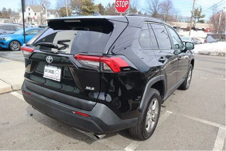 $21181 : Toyota RAV4 2023 XLE 4dr SUV image 6