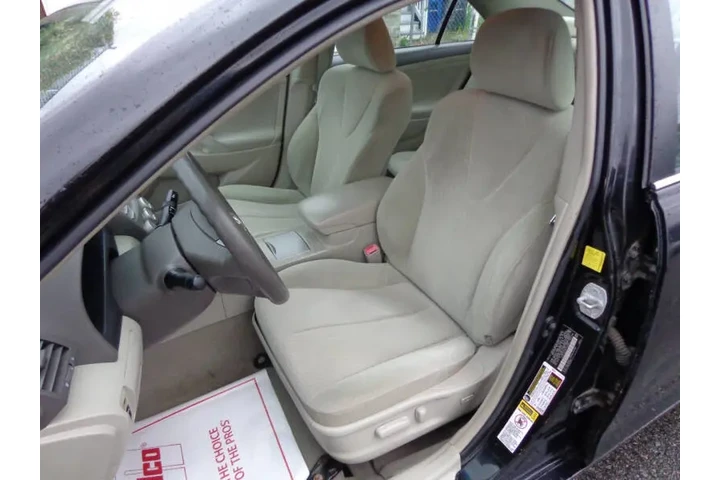 $4950 : 2011 Camry LE image 10