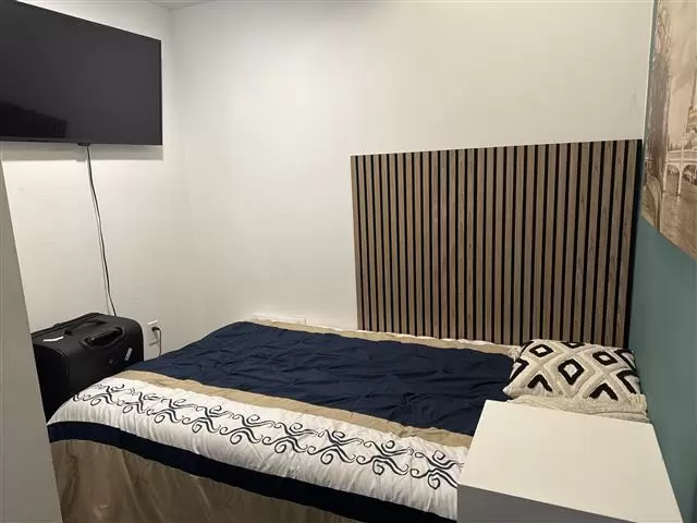 $750 : Cuarto con baño privado image 3