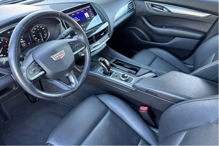 $32000 : Cadillac CT5 2023 Premium Lu image 2