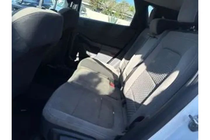 $19950 : Ford Escape 2022 SE 4dr SUV image 10
