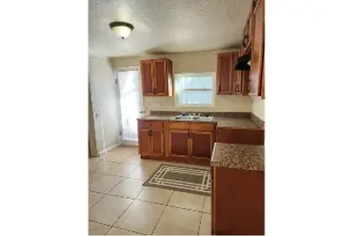 $2250 : 2 Bedrm  Casita $2195 inglewoo image 1