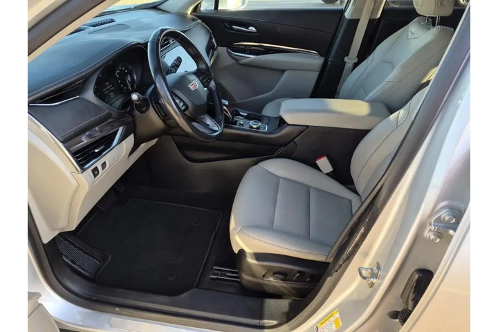 $17248 : Cadillac XT4 2019 Luxury 4dr image 9