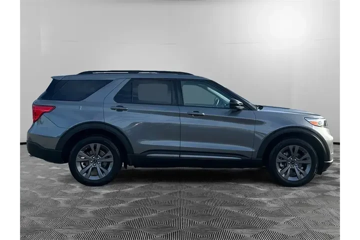 $31558 : Ford Explorer 2022 AWD XLT 4 image 6