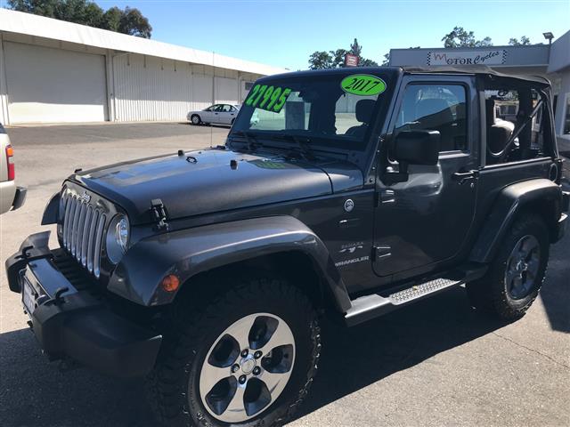 $27995 : 2017 Wrangler Sahara 4x4 image 2