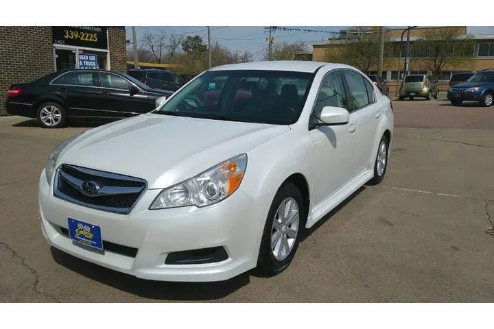 $7999 : 2011 Legacy 2.5i Premium image 3