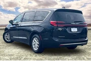 $23991 : Chrysler Pacifica 2023 Touri thumbnail