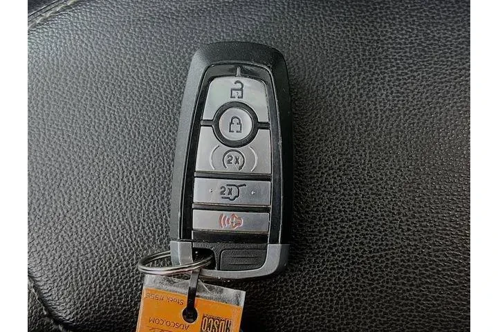 $23975 : Ford Explorer 2020 AWD XLT 4 image 10