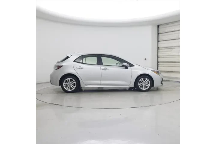 $23998 : Toyota Corolla Hatchback 202 image 7