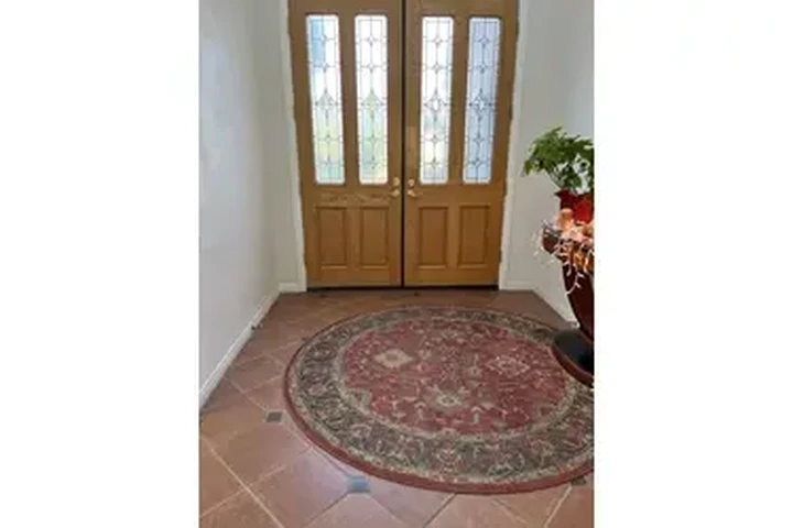 $1200 : Recamara con baño privado image 1