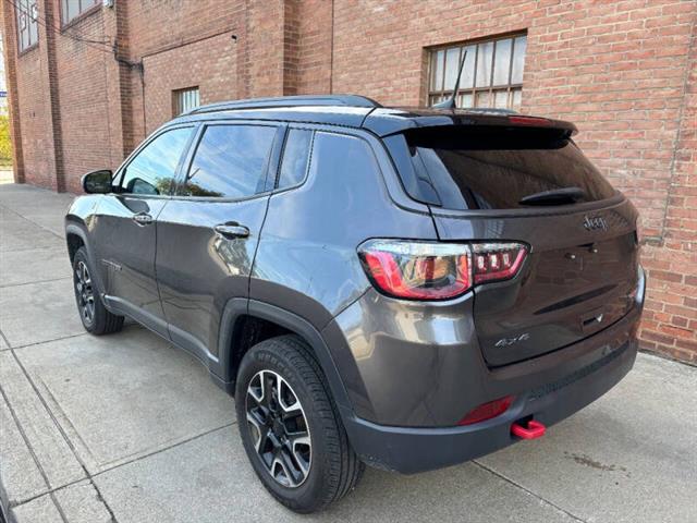 $18500 : 2020 Compass Trailhawk image 5