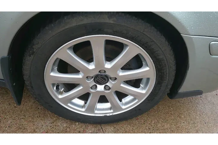 $3999 : 2004 S80 2.5T image 10