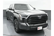 $37882 : Toyota Tundra 2022 4x4 SR5 4 thumbnail