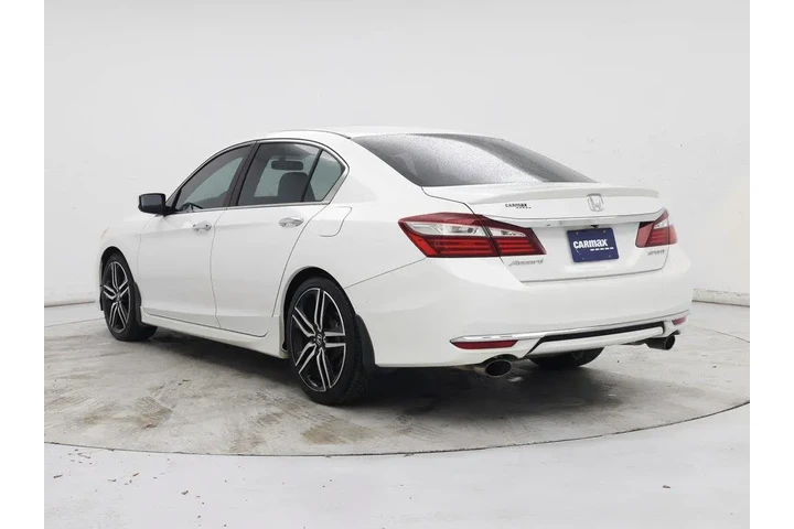 $17998 : Honda Accord 2016 Sport 4dr image 2