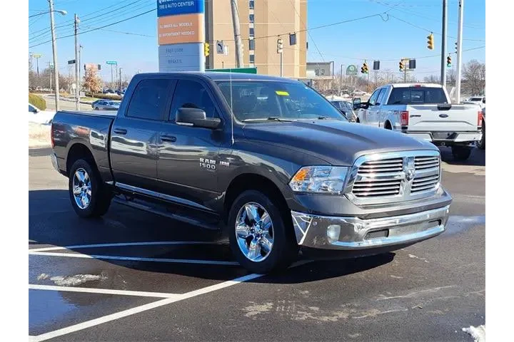 $17951 : Ram 1500 Classic 2019 4x4 SL image 7