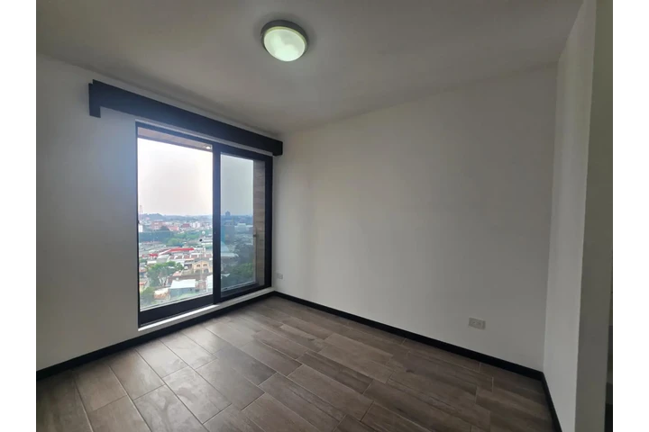 $9 : VENTA APART ZONA 11 EDIF. VIRO image 2