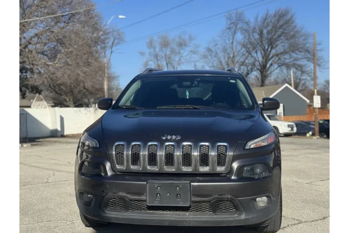 $7999 : 2014 Cherokee Latitude image 3