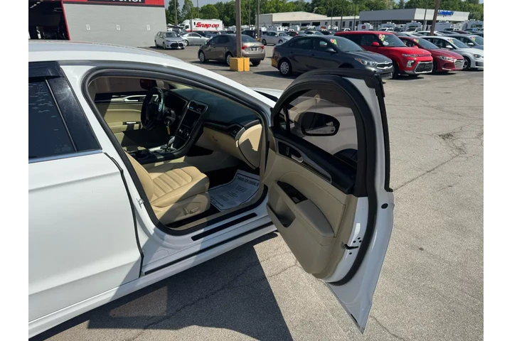 $7850 : 2016 Fusion 4dr Sdn SE FWD image 8