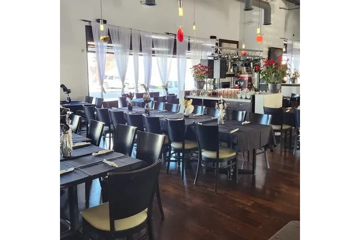 Salon De Fiesta Trattoria image 3