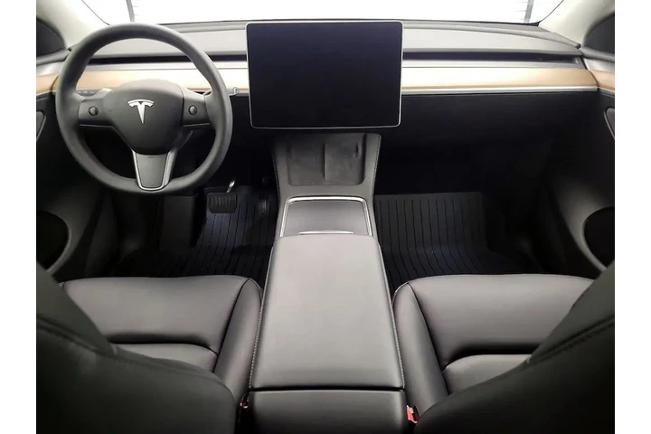 $37998 : Tesla Model Y 2023 AWD Long image 9