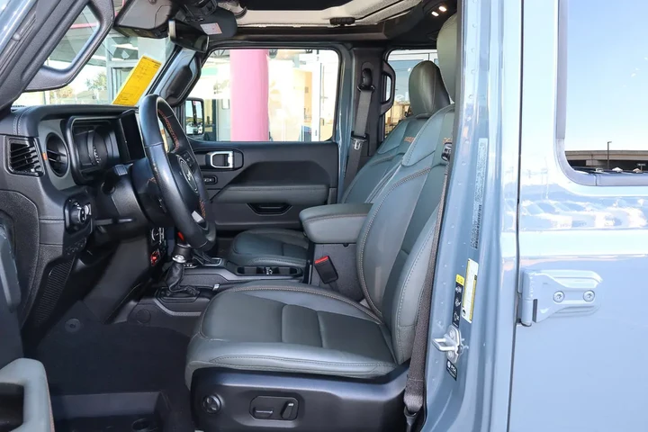 $45988 : 2024 Gladiator Mojave 4x4 image 7