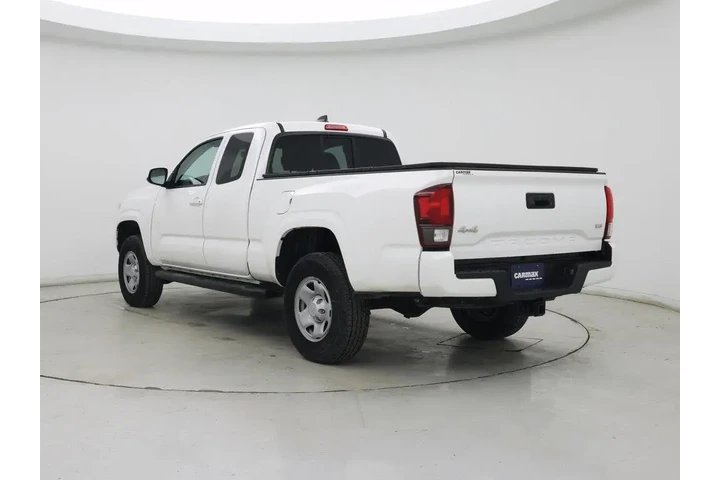 $32998 : Toyota Tacoma 2023 4x4 SR V6 image 2