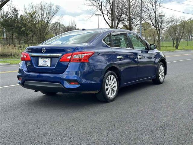 $11195 : 2018 Sentra SV image 9