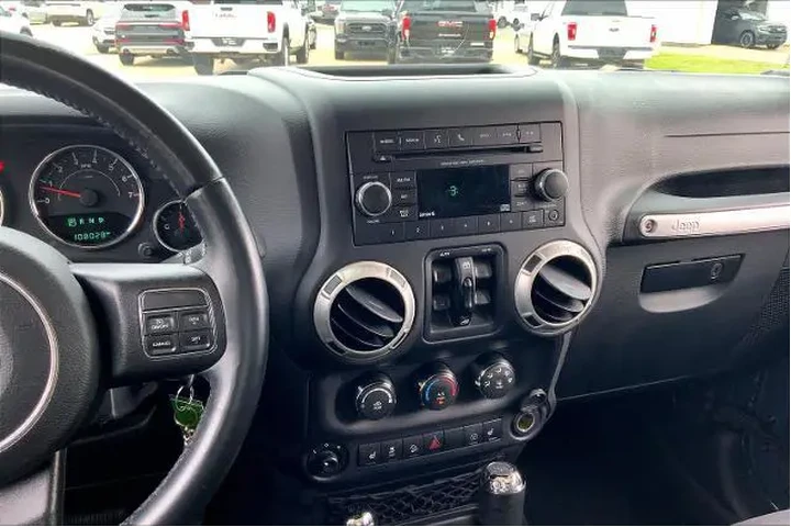 $20551 : Jeep Wrangler Unlimited 2016 image 7