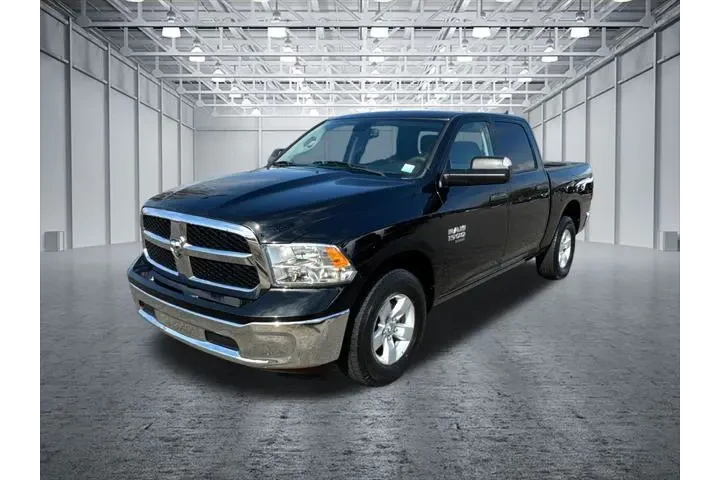 $28986 : Ram 1500 Classic 2023 4x4 SL image 3