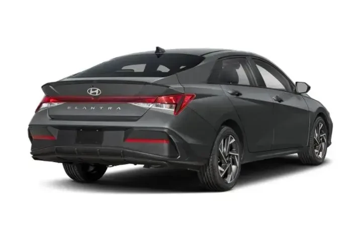 $18894 : Hyundai ELANTRA 2025 SEL Spo image 2
