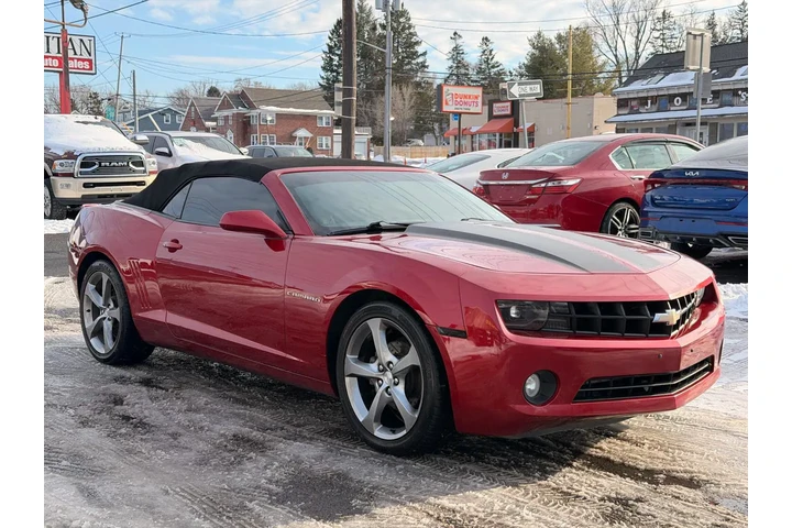 $12988 : 2013 Camaro image 3
