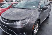 2019 Pacifica Touring L