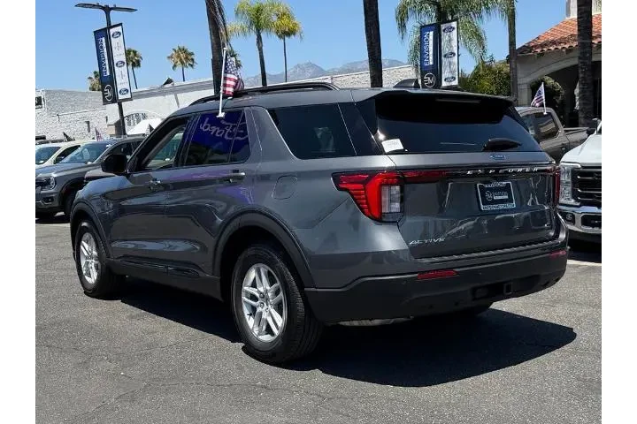 $39988 : Ford Explorer 2026 Active 4d image 6