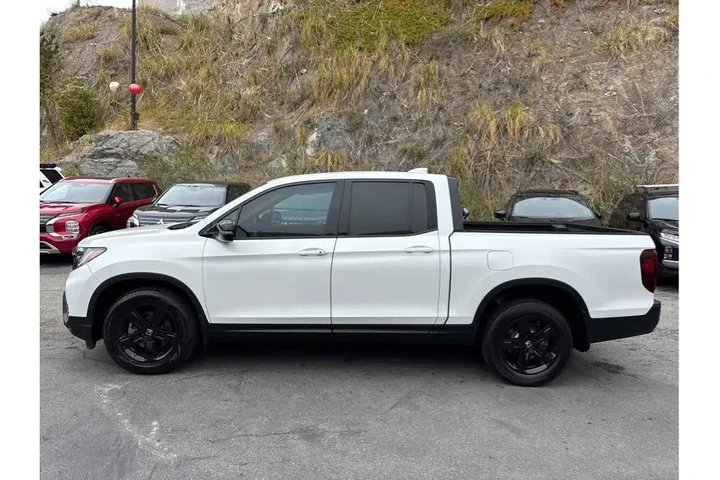 $30498 : Honda Ridgeline 2021 AWD Bla image 4