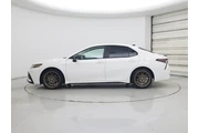 $26998 : Toyota Camry 2024 SE 4dr Sed thumbnail