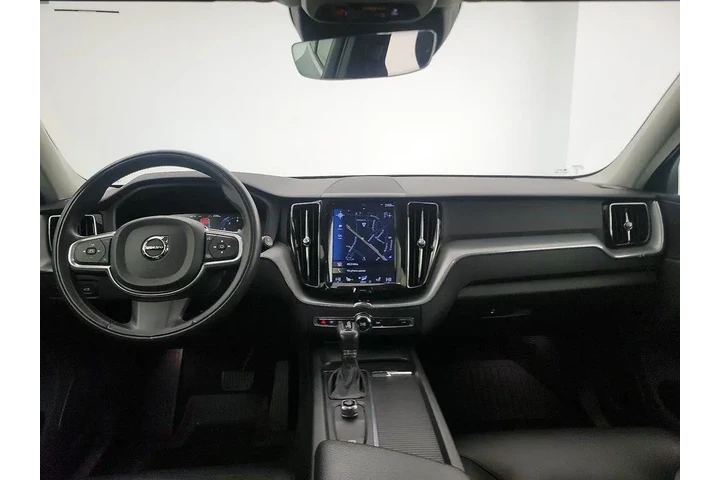 $22998 : Volvo XC60 2018 AWD T5 Momen image 9