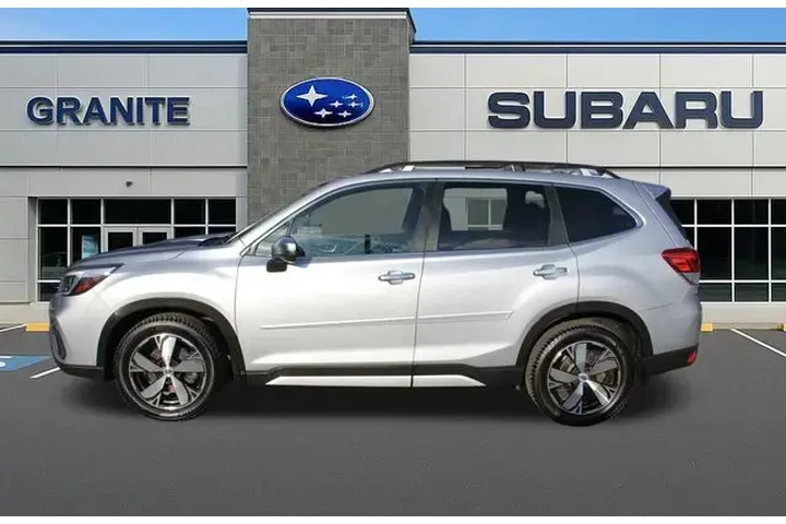 $18490 : Subaru Forester 2019 AWD Tou image 6