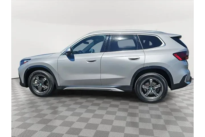 $30986 : BMW X1 2024 AWD xDrive28i 4d image 8