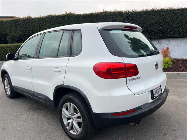 $10000 : 2013 Tiguan S 4Motion image 7