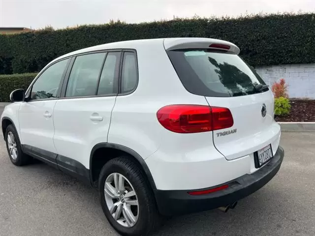 $9300 : 2013 Tiguan S 4Motion image 7