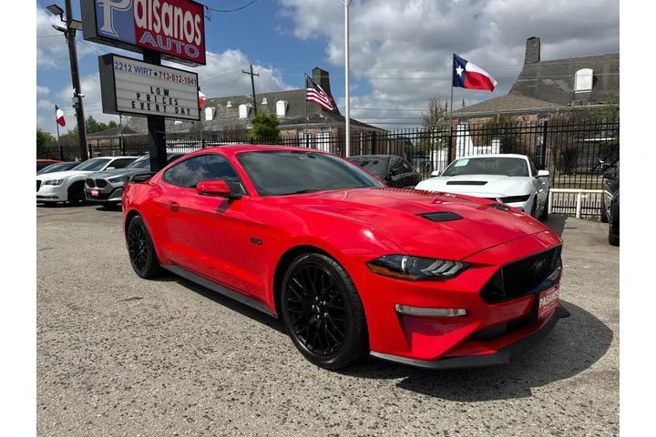 2022 Mustang GT Premium Coupe image 3