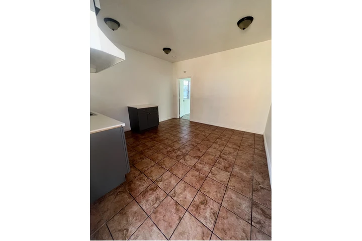 $1 : SE RENTA 1 Recamara!!! image 1