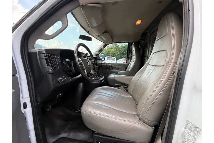 $19495 : 2019 Express 2500 image 10