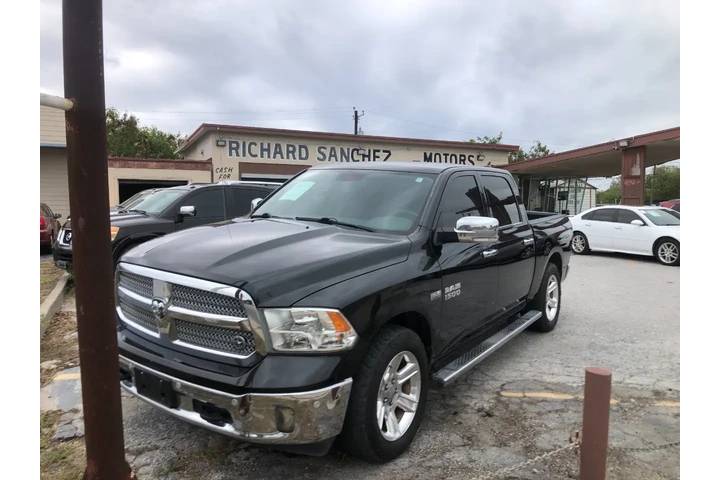 $22995 : 2018 RAM 1500 image 3