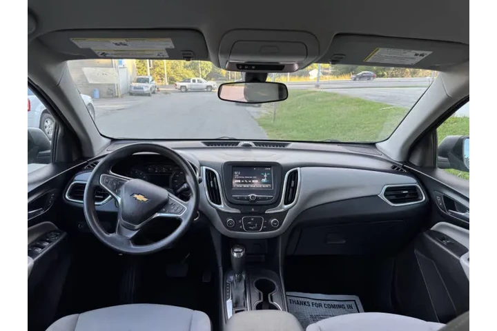$7999 : 2018 Equinox LS image 10